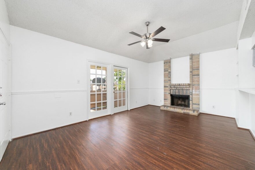Building Photo - 1308 Brenda Ln