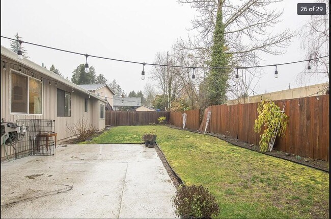 Building Photo - Charming 3-Bedroom Home with Vaulted Ceili...