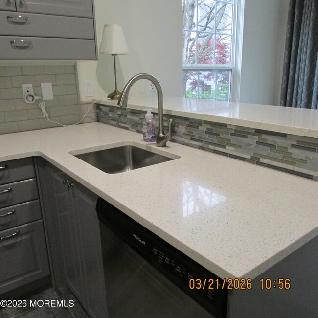 Building Photo - 29 Tall Oaks Ct