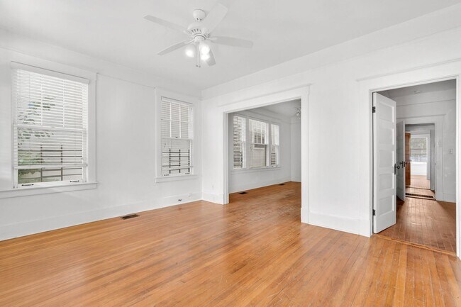 Building Photo - 2234 Whitaker St