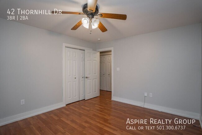 Building Photo - 42 Thornhill Dr