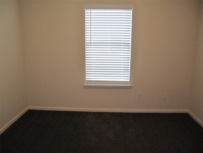 Building Photo - 16910 Port O Call St