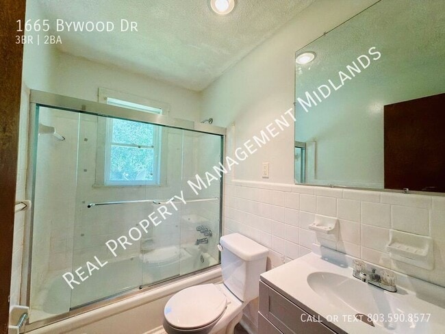 Building Photo - 1665 Bywood Dr