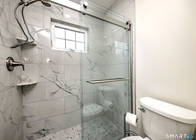 Building Photo - 65 Salem Walk