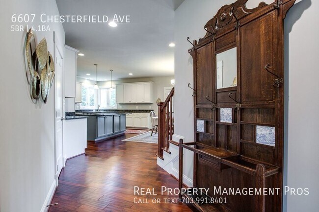 Building Photo - 6607 Chesterfield Ave