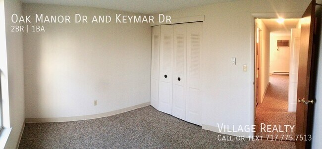 Building Photo - Top Floor! Most utilities included! Large ...