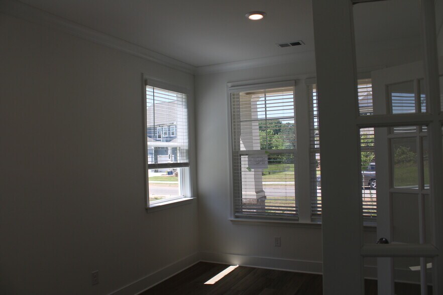 Building Photo - 175 Andalusa Ct