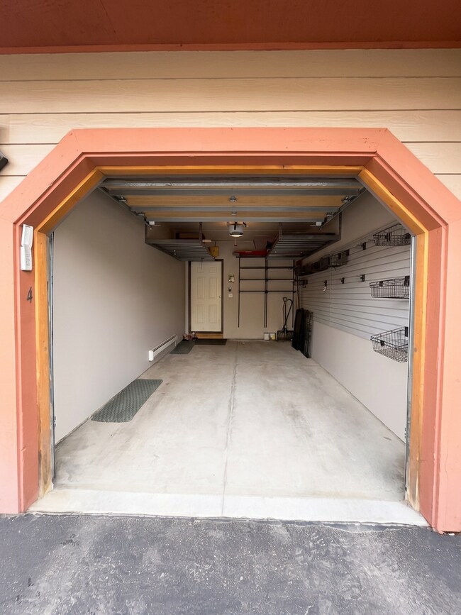 Building Photo - 163 Pelican Cir