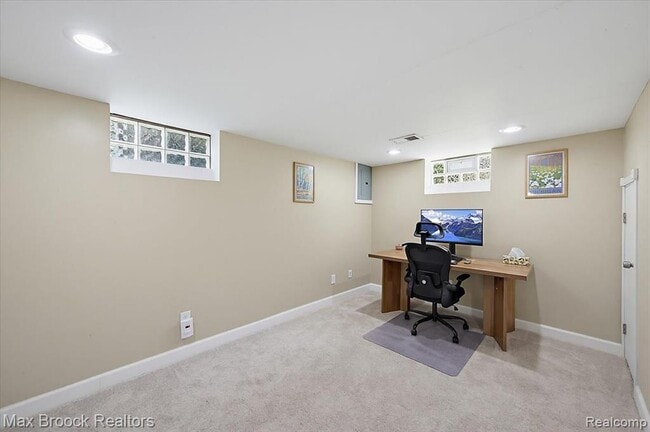 Building Photo - 303 Midland Blvd