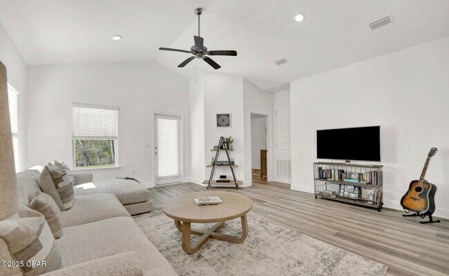 Building Photo - 118 Butler Cv
