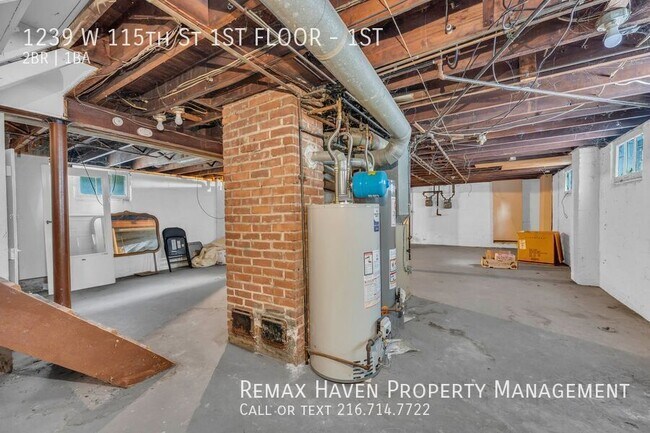 Building Photo - 1239 W 115th St