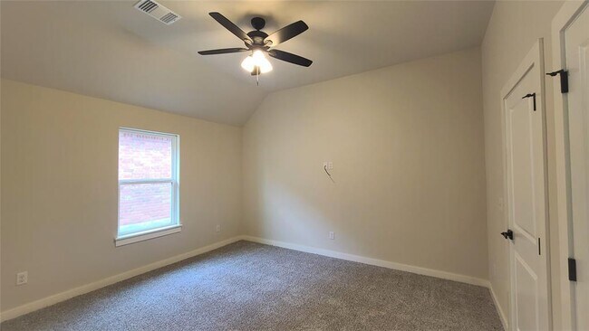 Building Photo - 9308 SW 35th St