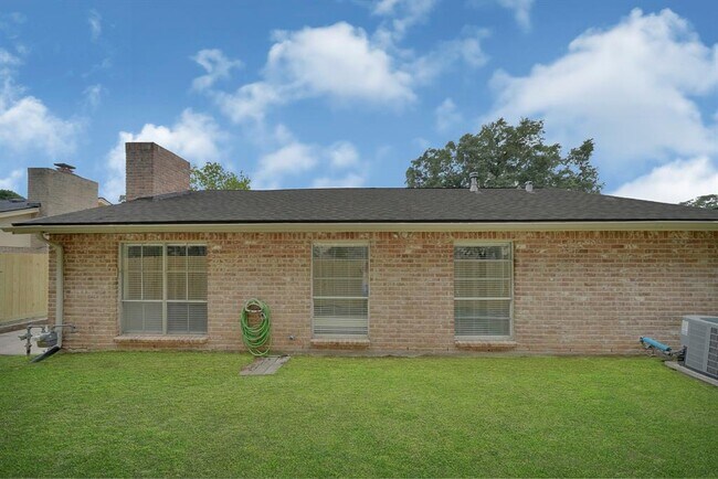 Building Photo - 13806 Burgoyne Rd