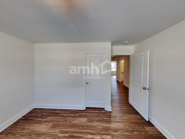 Building Photo - 4770 Chutney Drive