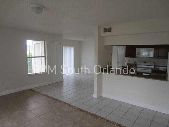 Building Photo - 2 bed 2 bath Kissimmee