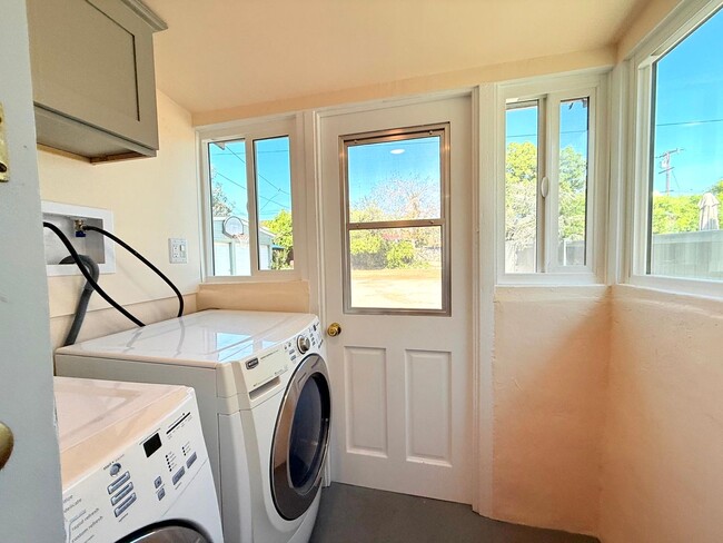 Building Photo - 714-716 El Centro Street