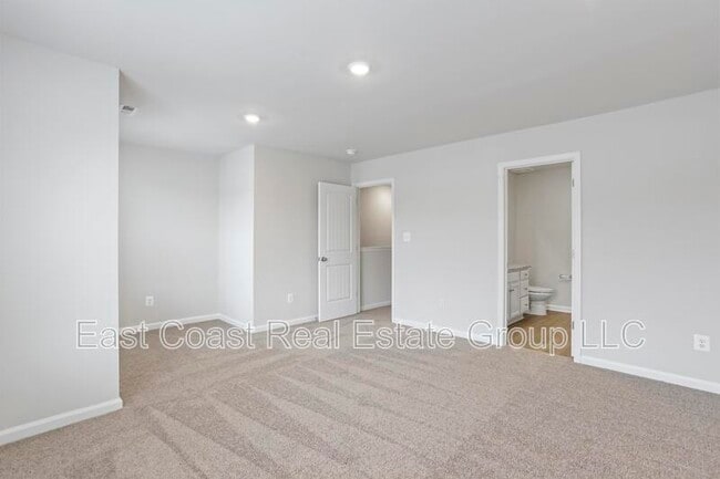 Building Photo - 53 Cranston Ct