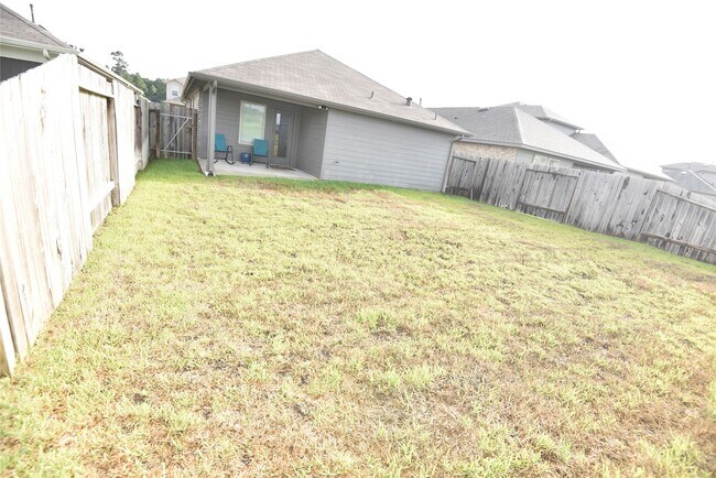 Building Photo - 16684 Lonely Pines Dr