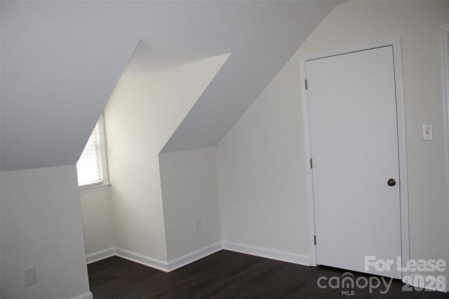 Building Photo - 428 Beaty St