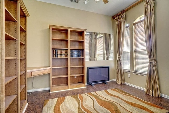 Building Photo - 9613 Courtright Dr