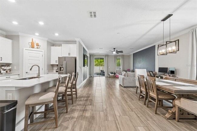 Building Photo - 9911 Campanula Ct