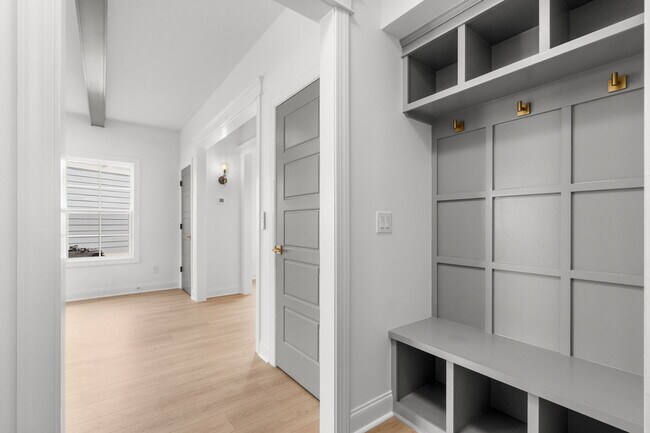 Building Photo - 113 ARBOR RIDGE CIR