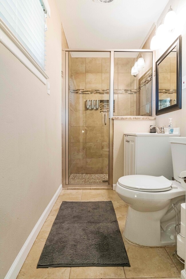 Building Photo - 1919 Puritan Dr