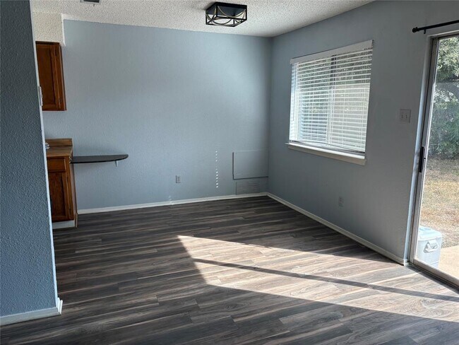 Building Photo - 12229 Mosley Ln
