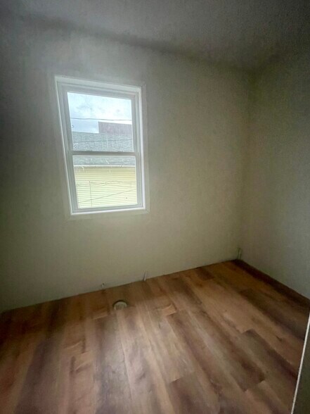 Building Photo - 720 Marion St