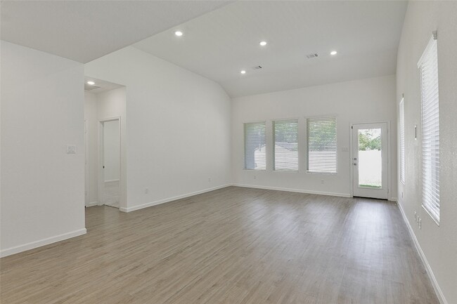 Building Photo - 4261 Waterlily Spg Wy