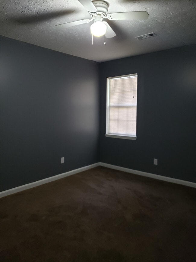 Building Photo - A place to call HOME 4 BR 2 BA