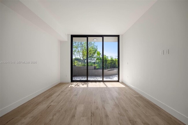 Building Photo - 3034 Oak Ave