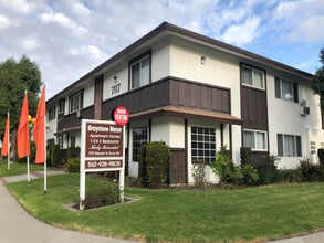 Primary Photo - Graystone Manor