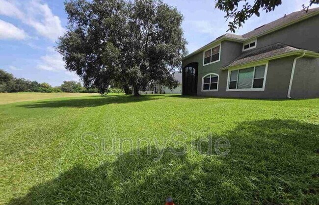 Building Photo - 1565 The Oaks Blvd