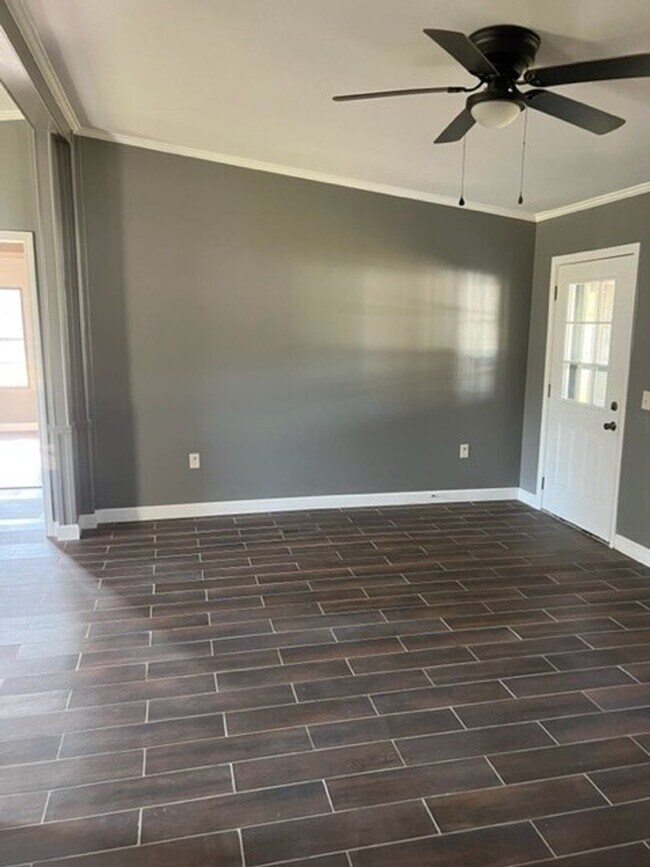 Building Photo - 17 Choctaw Rd