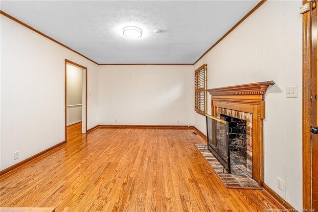 Building Photo - 2818 Millbrook Rd