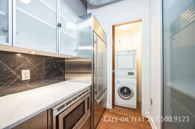 Building Photo - 105 S 12th St