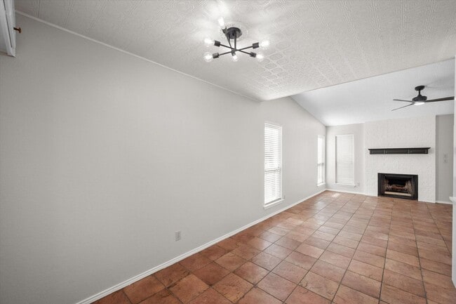 Building Photo - Precious Mansfield 2 Bed 2 Bath