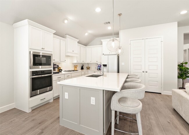 Building Photo - 508 Stella Beth Way