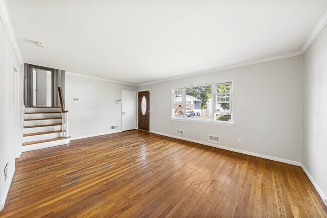 Building Photo - 1641 Lenape Rd