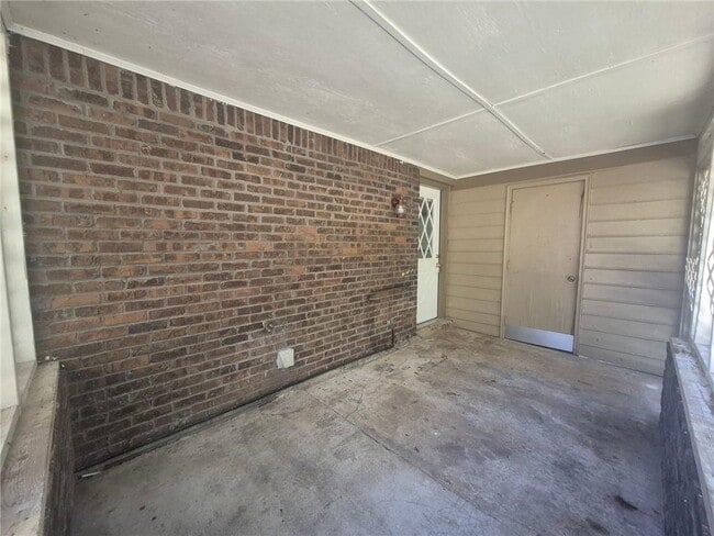 Building Photo - 408 Waterbury Dr