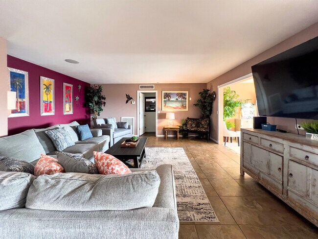 Building Photo - 3853 Lodestar Ln