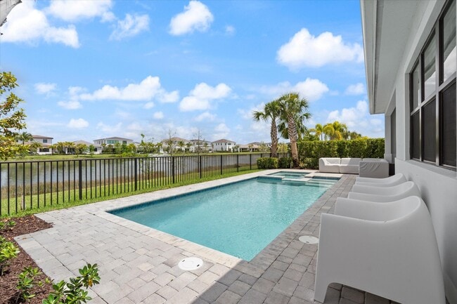 Building Photo - 12466 Solana Bay Cir