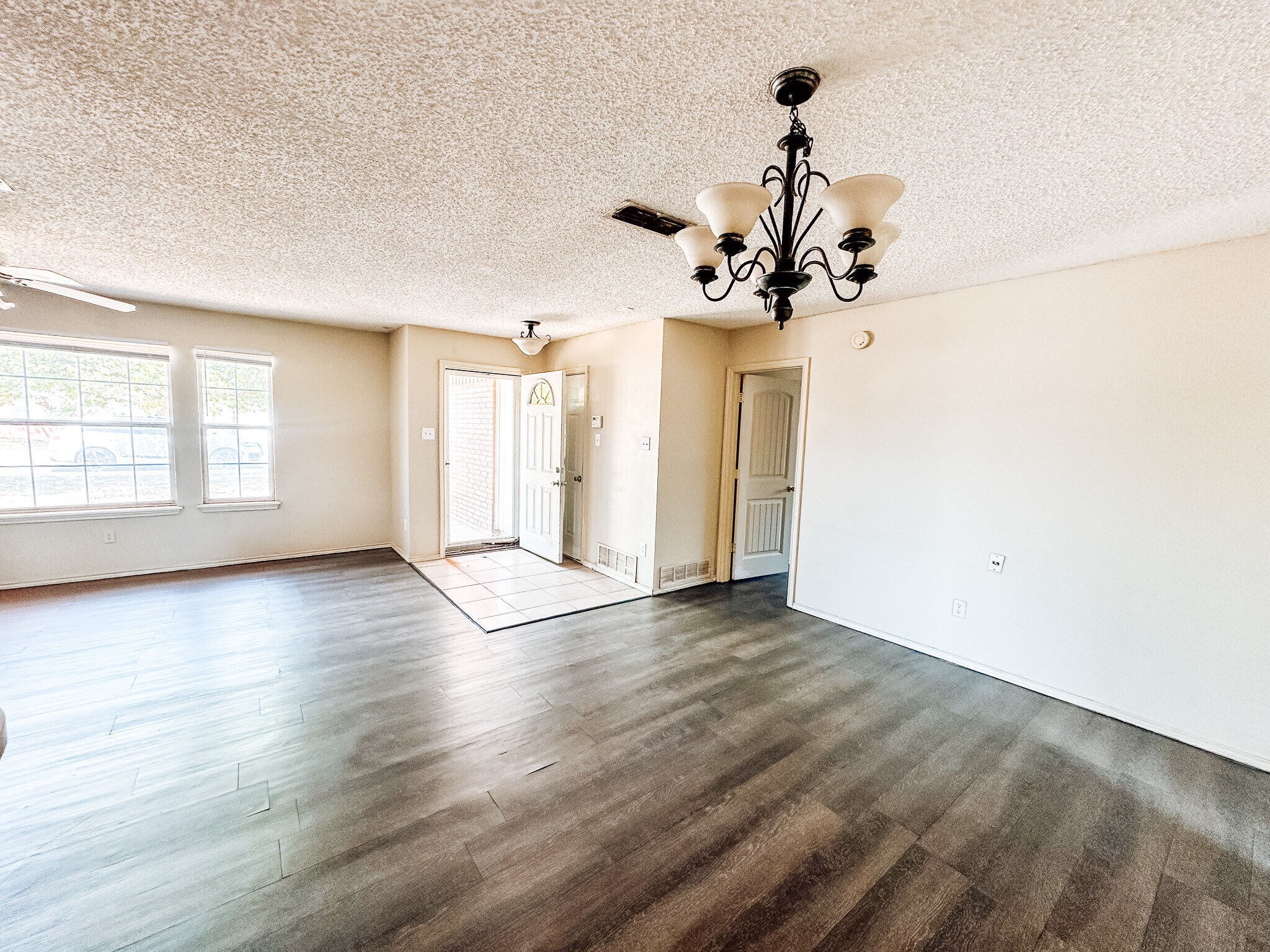 Building Photo - 6111 7th St