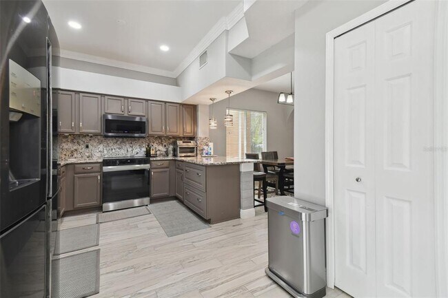 Building Photo - 19426 Sandy Springs Cir