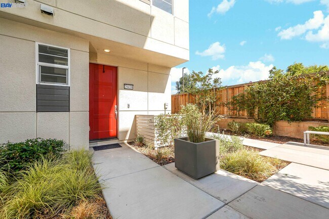 Building Photo - 29438 Urbia Way