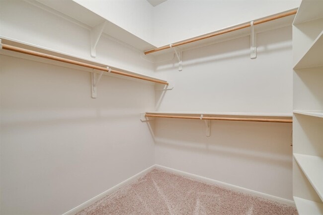 Building Photo - 3419 La Fleur Ln
