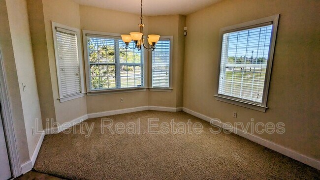 Building Photo - 401 Valdez Ct