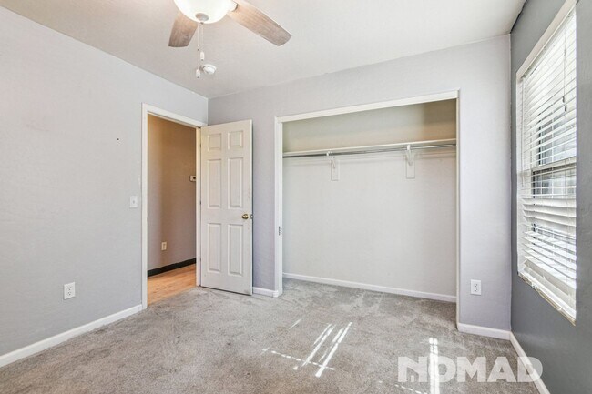 Building Photo - Spacious 4BR House in Litchfield Park