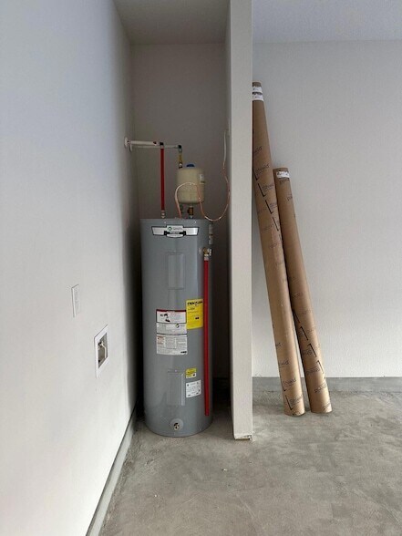 Building Photo - 5737 Stellarjay St